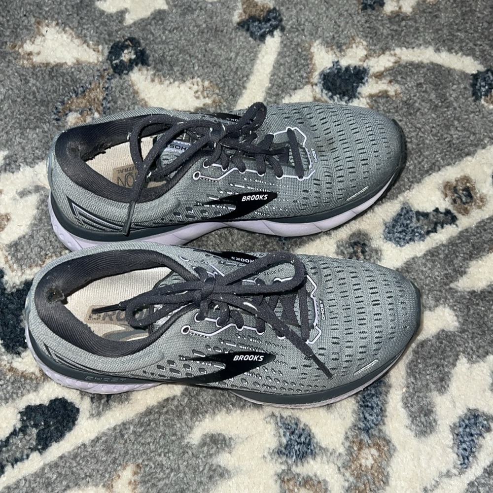 Brooks Ghost 13 size 7 womens - Picture 2 of 5